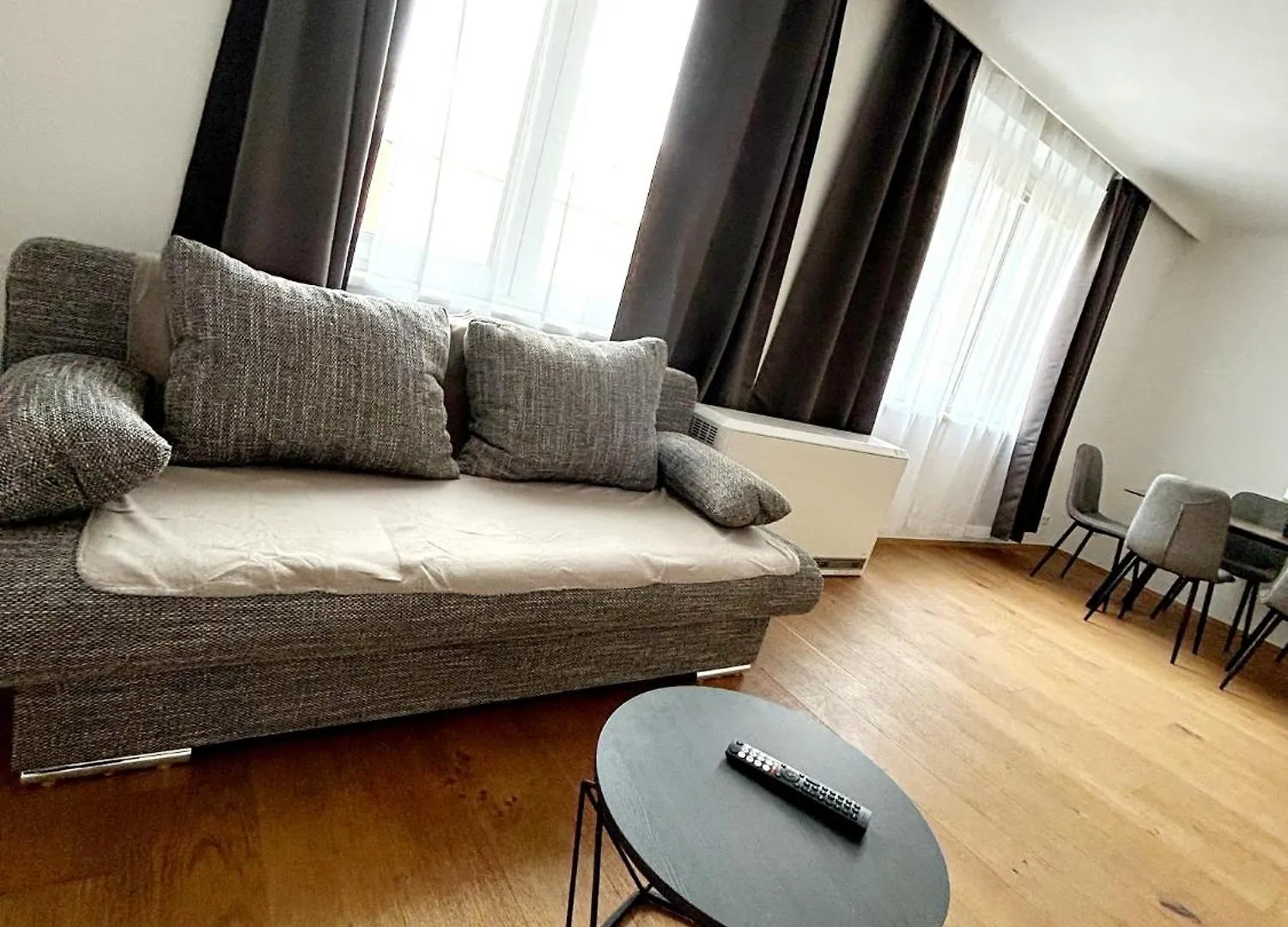 2 Rooms Apartment Near Schoenbrunn Palace Vídeň