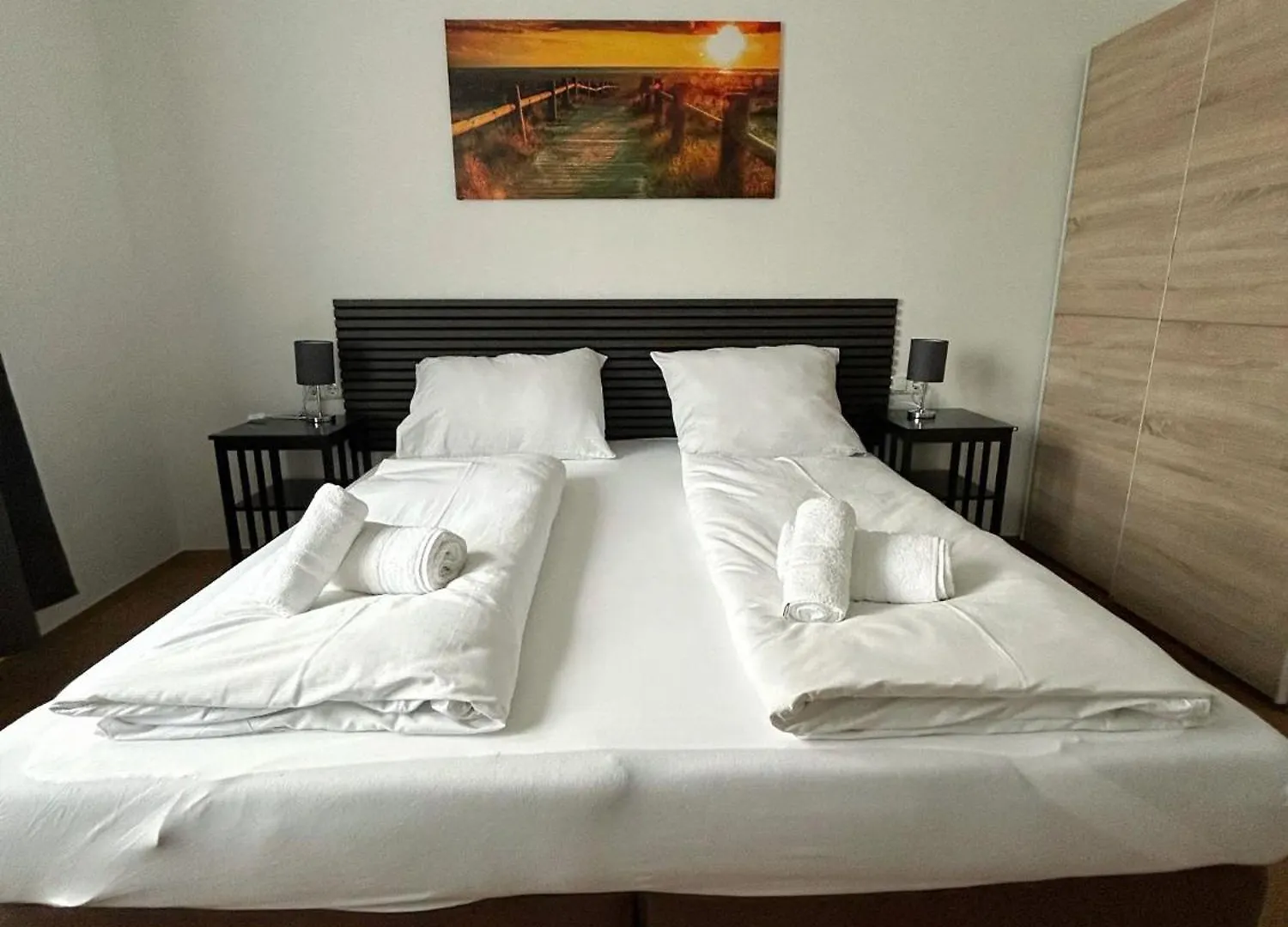 2 Rooms Apartment Near Schoenbrunn Palace Vienna